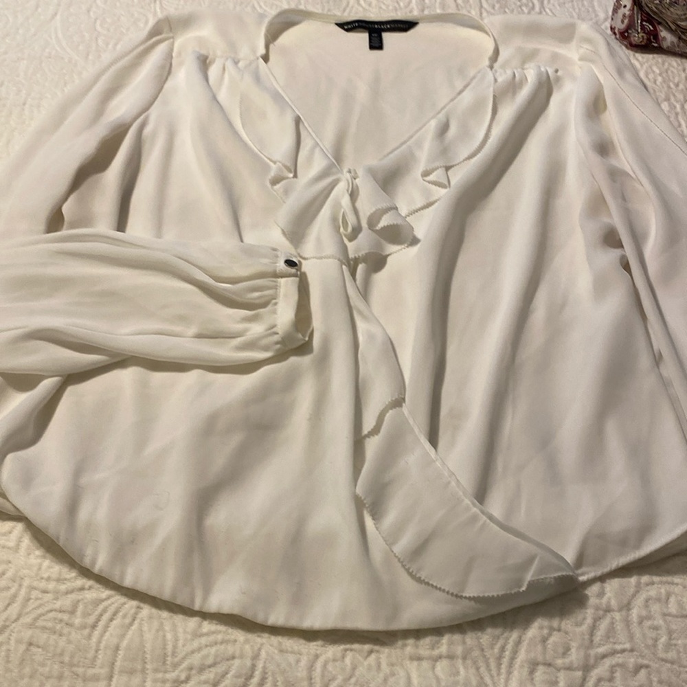 WHBM size 6 White blouse long sleeve